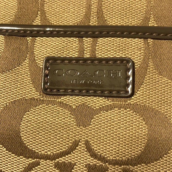 Coach baguette purse - Picture 2 of 4
